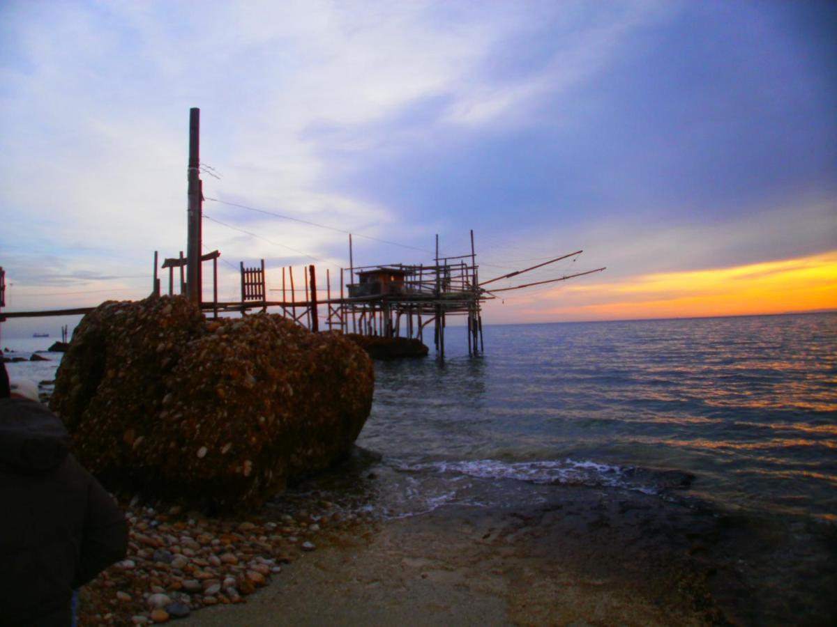 Grotta Del Saraceno Aparthotel Vasto Bagian luar foto