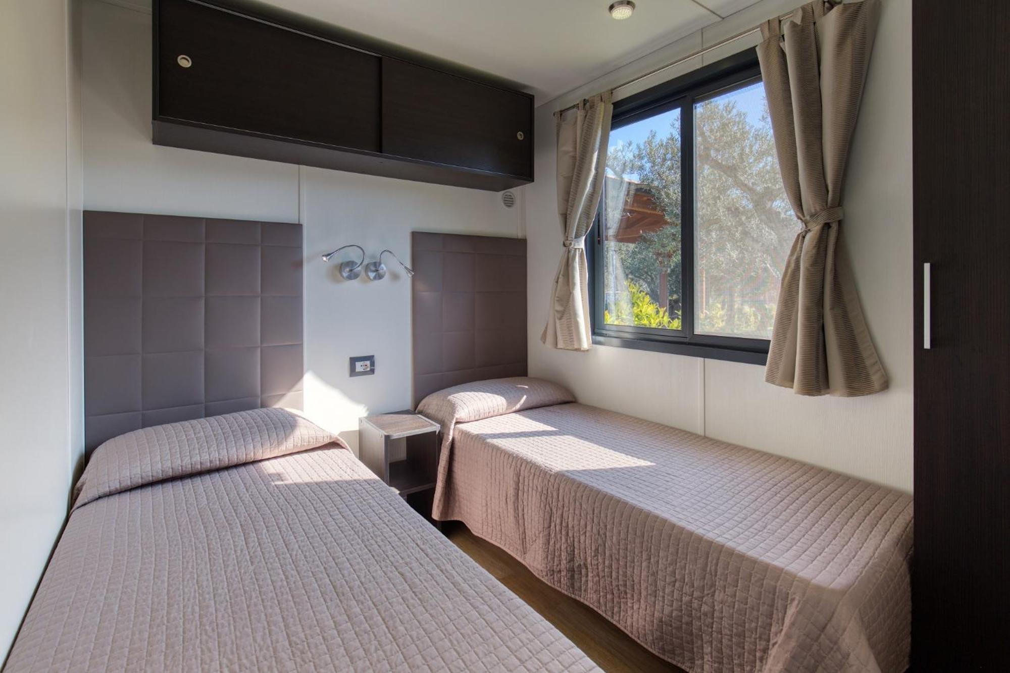 Grotta Del Saraceno Aparthotel Vasto Bagian luar foto